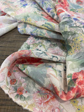 Lade das Bild in den Galerie-Viewer, Seta crepe floreale pastello: 49€/m
