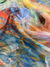 Lade das Bild in den Galerie-Viewer, Chiffon di seta multicolor: €39/mtl
