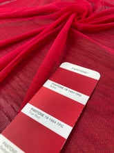 Lade das Bild in den Galerie-Viewer, Tulle elasticizzato rosso : 14€/m
