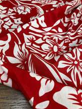 Lade das Bild in den Galerie-Viewer, Cotone rosso con fiore bianco: 16€/m
