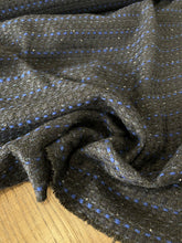 Lade das Bild in den Galerie-Viewer, Tweed chanellina nero blu con le paillettes: 38€/m
