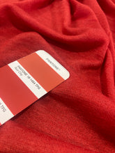 Lade das Bild in den Galerie-Viewer, Maglia di puro cashmere rosso: 33€/m
