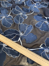 Lade das Bild in den Galerie-Viewer, Devore seta viscosa blu taglio unico 1.6m a 44€
