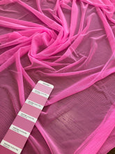 Lade das Bild in den Galerie-Viewer, Tulle elasticizzato rosa : 14€/m
